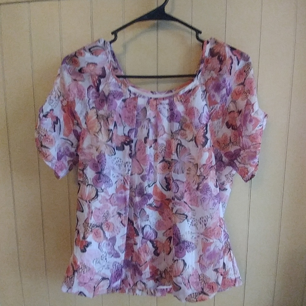 🐝💗  Bundle ME! 3/$24 😍